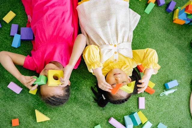 Niños jugando